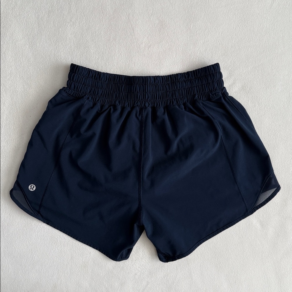 Lululemon Hotty Hot High-Rise Lined Short 4"